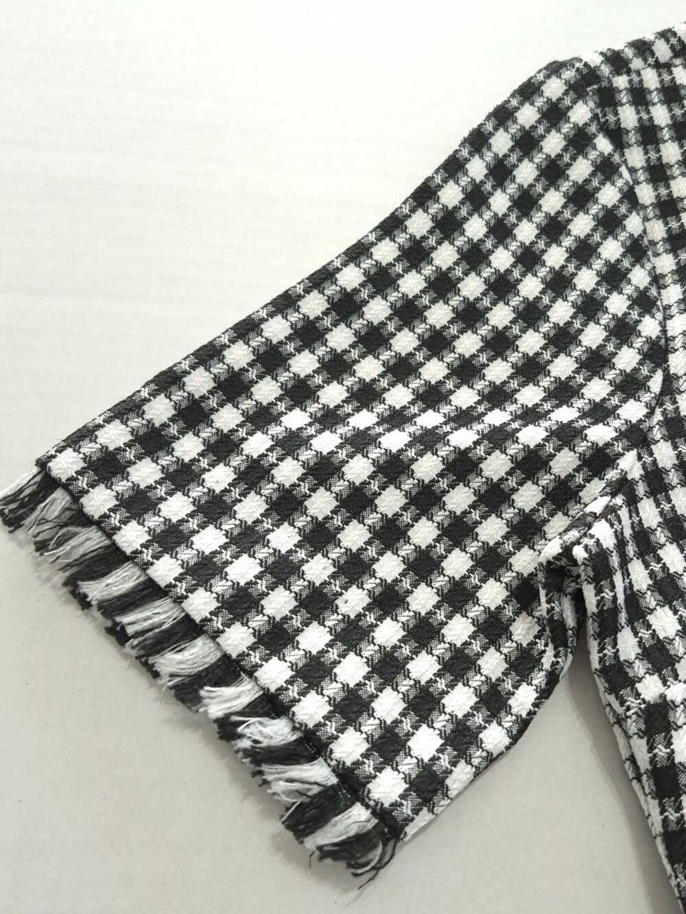 Tahari Dress 10 Women Black White Gingham Plaid Fringe Tweed Shift Mini Short - Picture 4 of 14